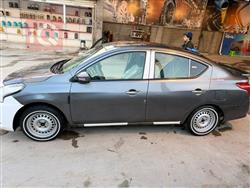 نيسان فيرسا